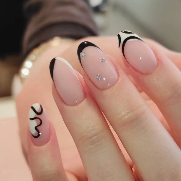 Stylish Black and White Nail Art Designs