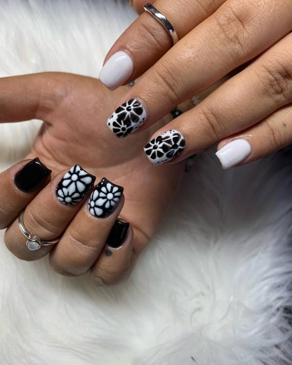 Stylish Black and White Nail Art Designs