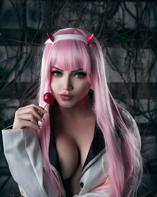 Best Zero Two Cosplay - DARLING in the FRANXX