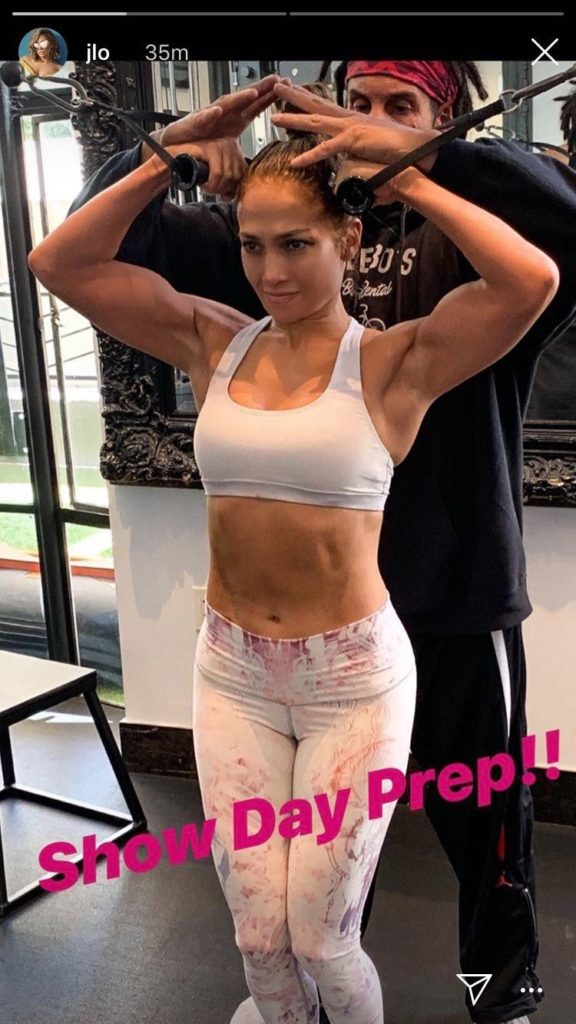  Jennifer Lopez abs and fitness photos