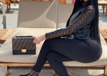 Meet Silverbeauty Jennifer Hottest Grandma You Need to see (40 Photos