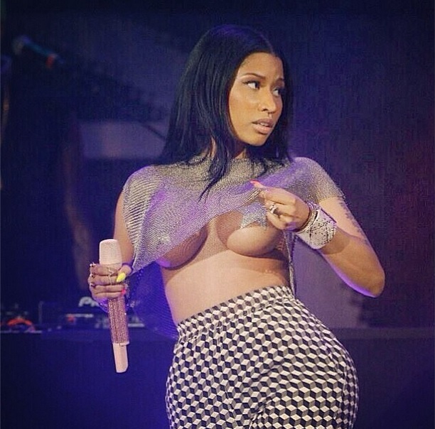 Nicki Minaj Underboobs 