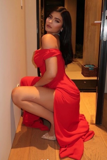 Long split dress celebrity kylie jenner 